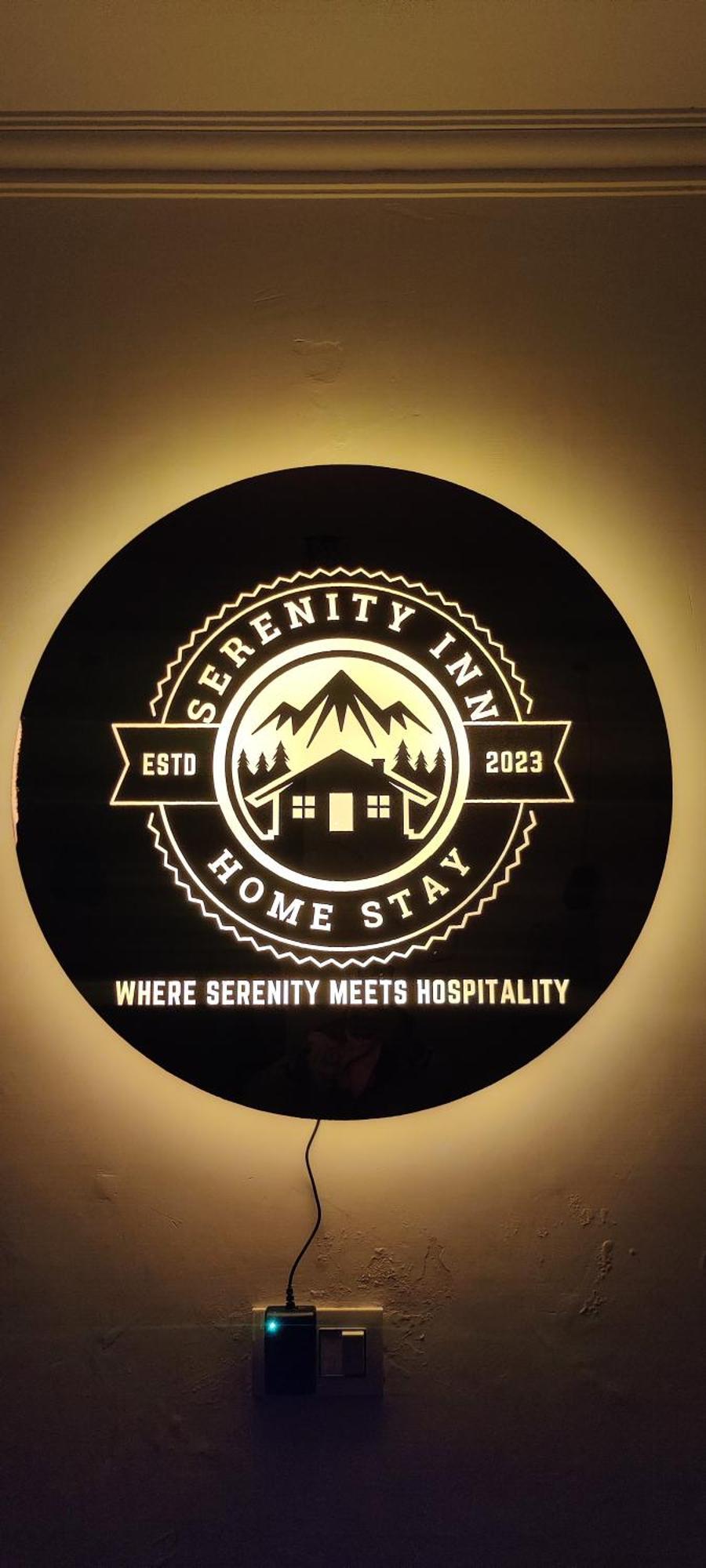 Serenity Inn Home Stay Сринагар Экстерьер фото