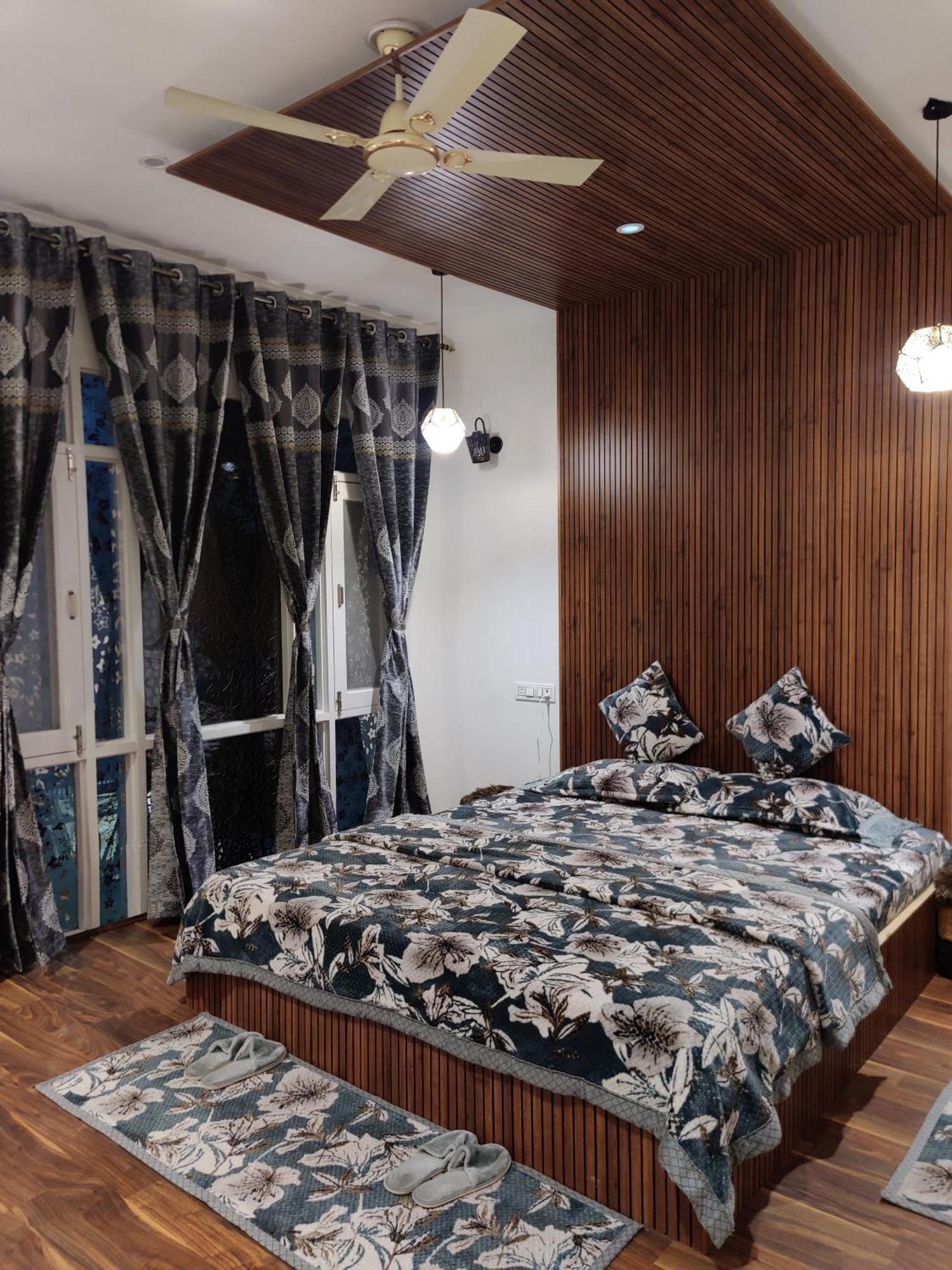 Serenity Inn Home Stay Сринагар Экстерьер фото